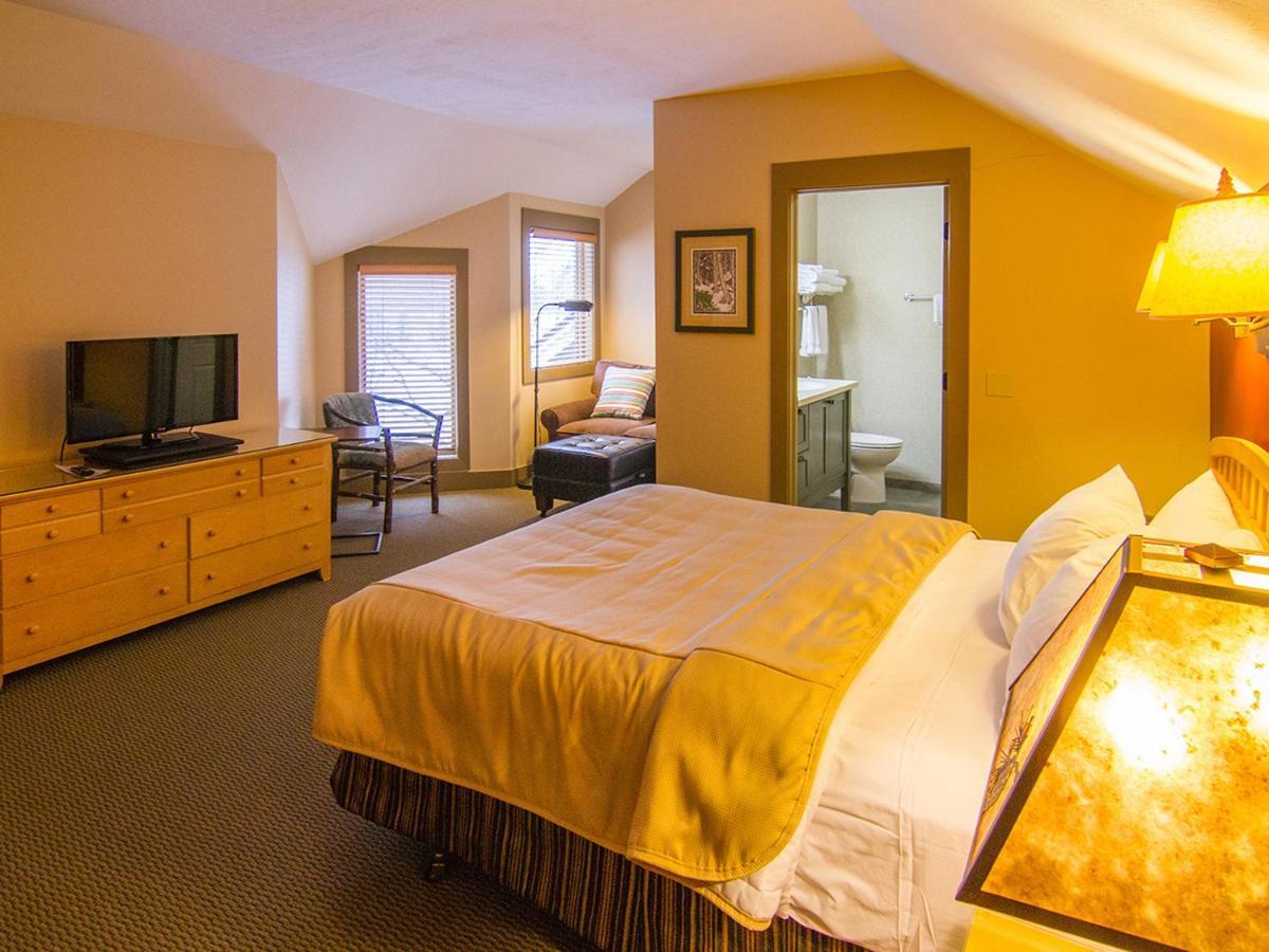 Отель Crystal Mountain Thompsonville Экстерьер фото